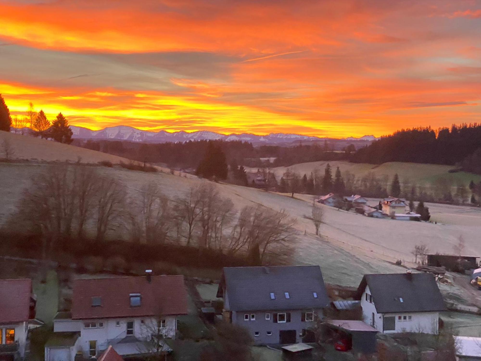 Ferienwohnung Bergblick Wangen Im Allgaeu Mit Garten, 2022 Komplett Renoviert Екстер'єр фото